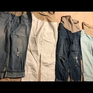 EUC 4 pair of Maternity Capri Jeans